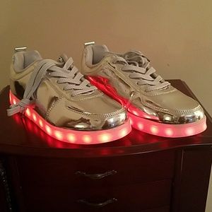 LED Flashing/Steady Lights Sneaker